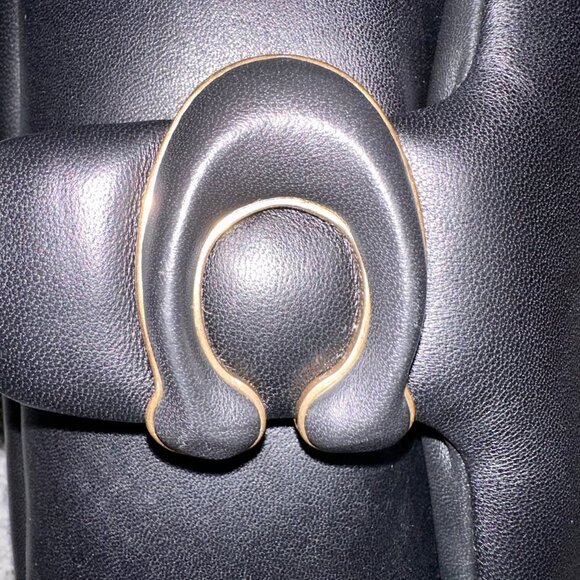 Coach Pillow Tabby 26 - Picture 4 of 7